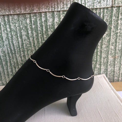 Sterling Silver Anklet, #7.     9 1/2 inches Long