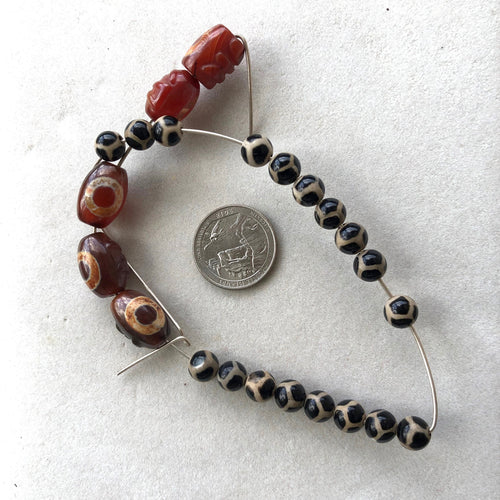 Agate Beads Giraffe Style and other Agate Eye Beads Vintage Hand Carved.   Kate Drew-Wilkinson