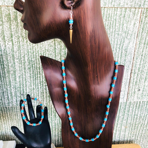 Necklace in Turquoise Glass White Hearts. 18ins plus set
