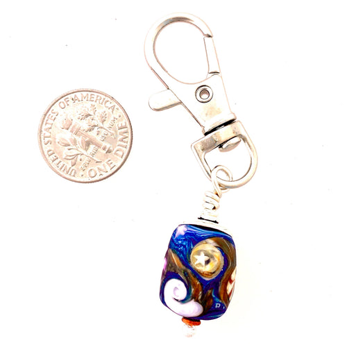 Bead Clip Small, busy, sweet and matte