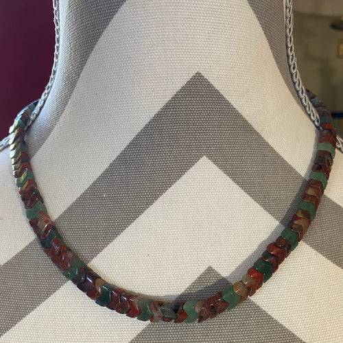 Necklce Chevron Cut Interlocking Stone Beads