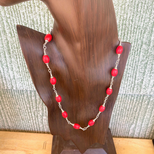 Red Colodonte Bohemian Pressed Glass Bead Choker in Sterling Silver. 19 ins.